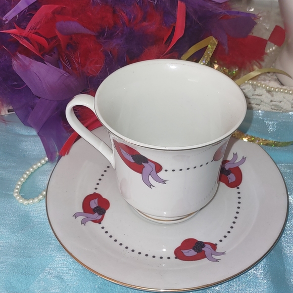 Red Hat Society Porcelain Tea Cup & Saucer Gold Trim - Picture 2 of 11